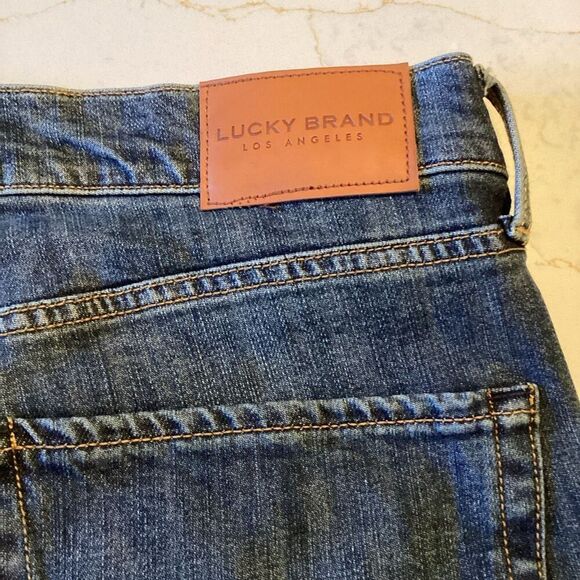 NEW Lucky Brand 361 Vintage Straight Jeans Sz 36x32 - Picture 6 of 8
